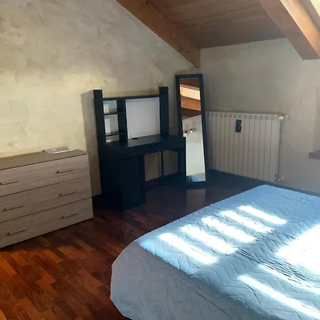 Bilocale Su Due Piani Vicino Centro Apartmán Turín