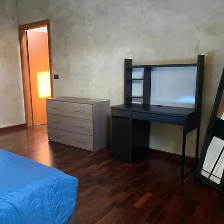 Bilocale Su Due Piani Vicino Centro Apartmán Turín