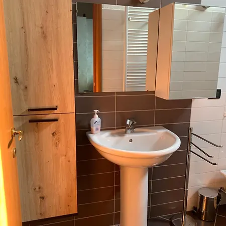 Bilocale Su Due Piani Vicino Centro Apartamento Turín