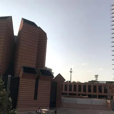 Bilocale Su Due Piani Vicino Centro Appartement *